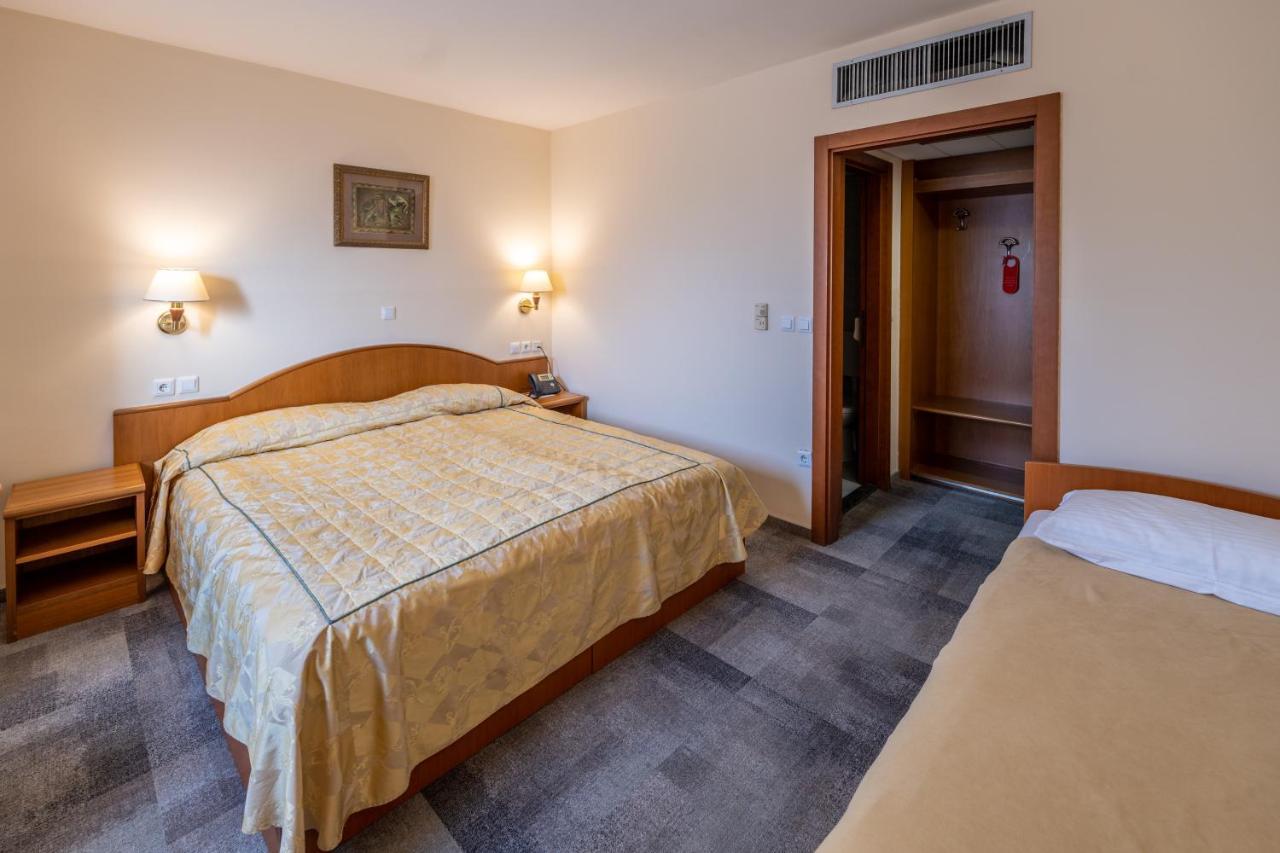 Hotel Mantova Vrhnika Luaran gambar