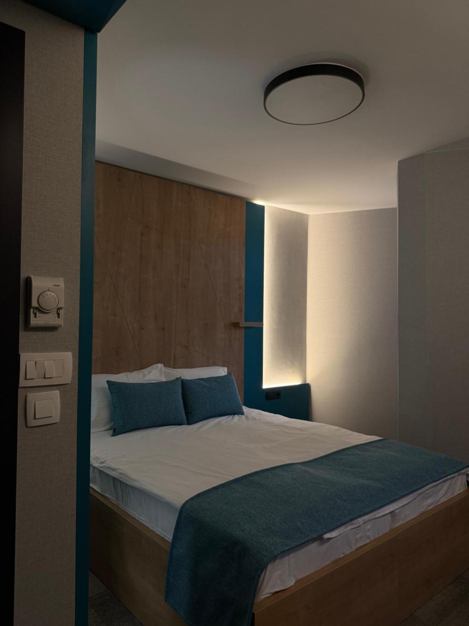 Hotel Mantova Vrhnika Luaran gambar
