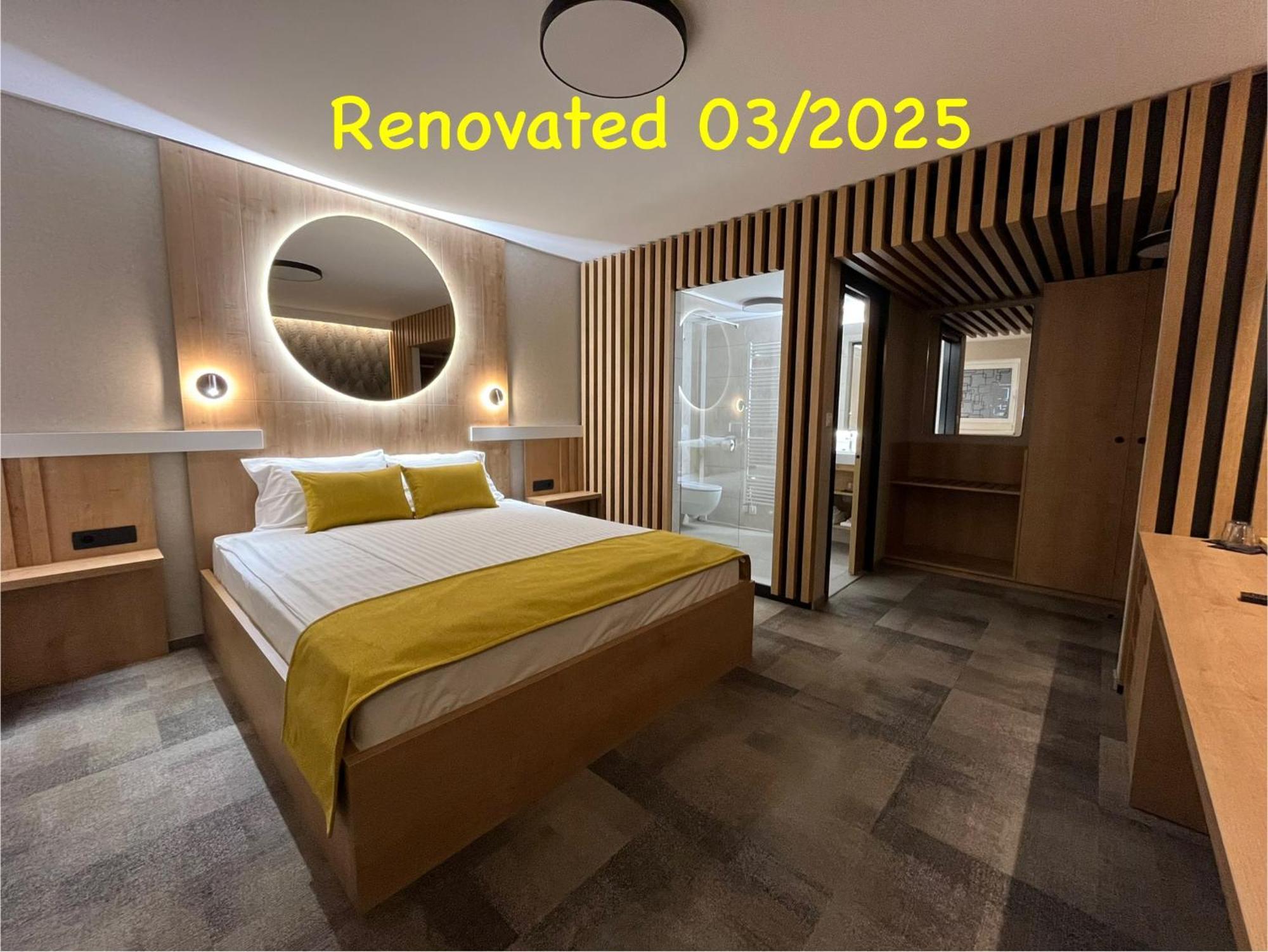 Hotel Mantova Vrhnika Luaran gambar