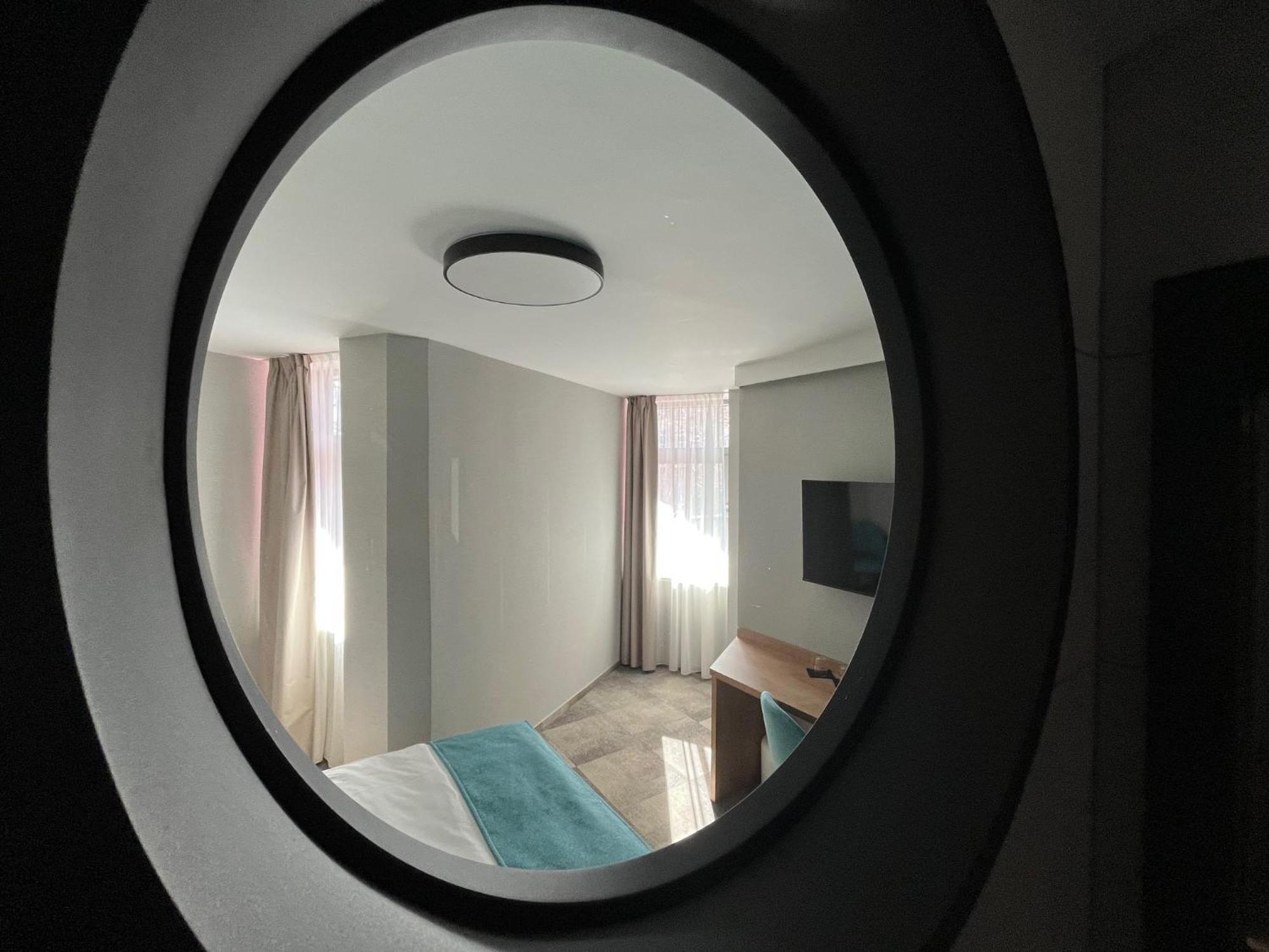 Hotel Mantova Vrhnika Luaran gambar
