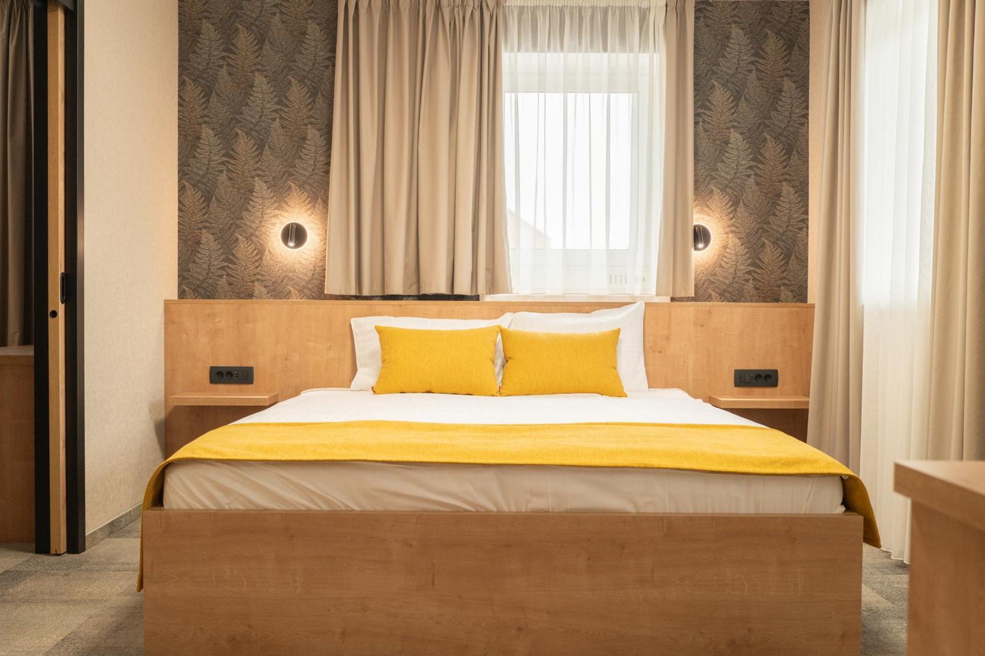 Hotel Mantova Vrhnika Luaran gambar